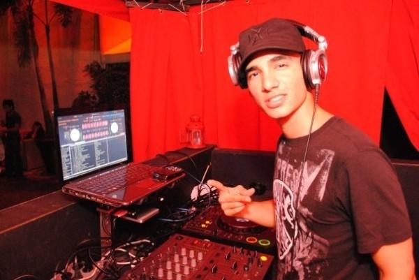 LIVE DJ performing at a Florida event