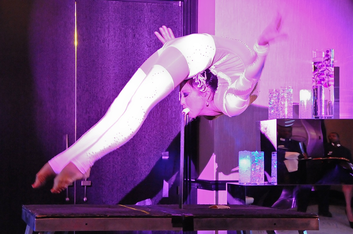 Contortionist performing at a Florida event