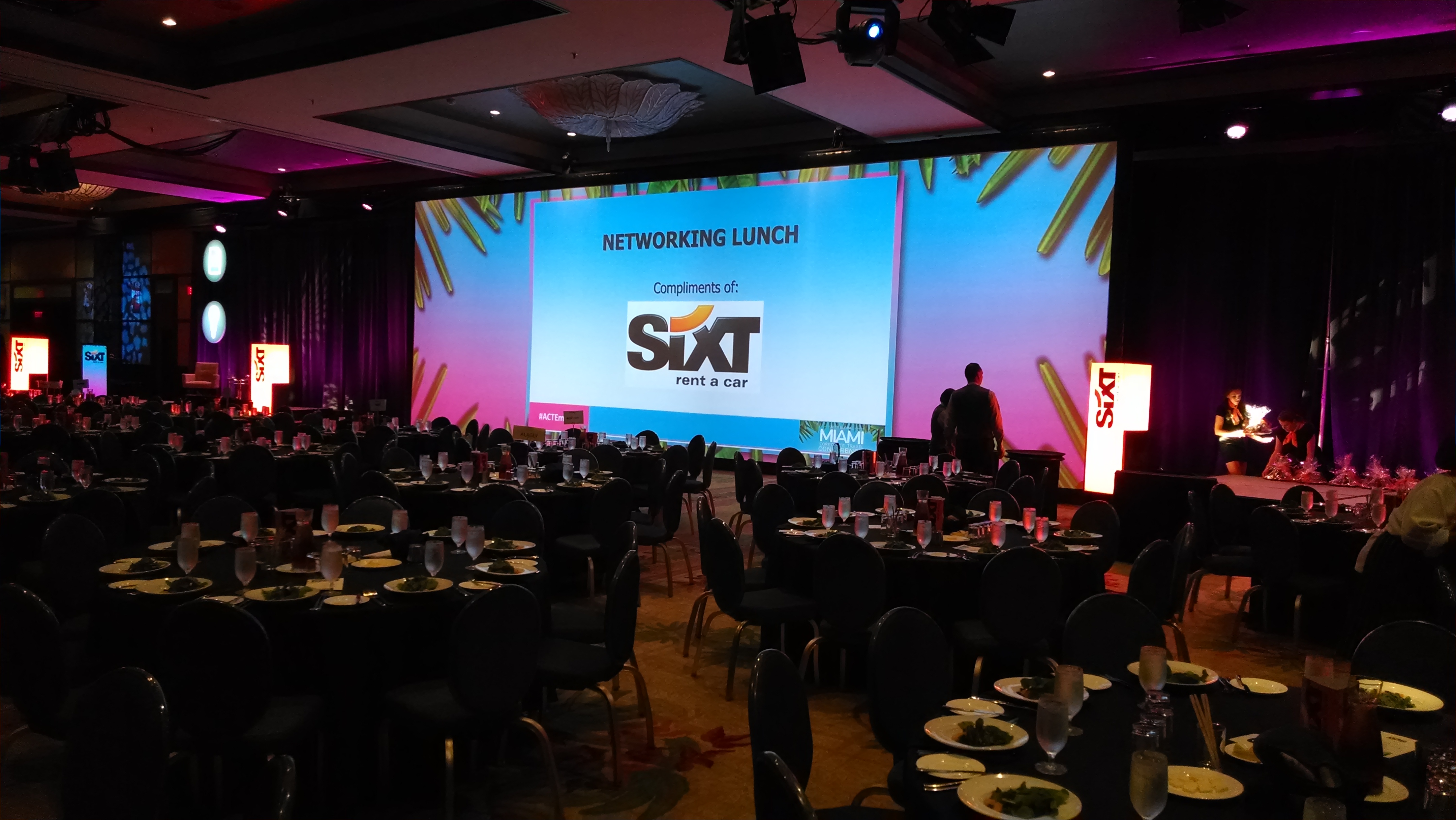 Projection Screens