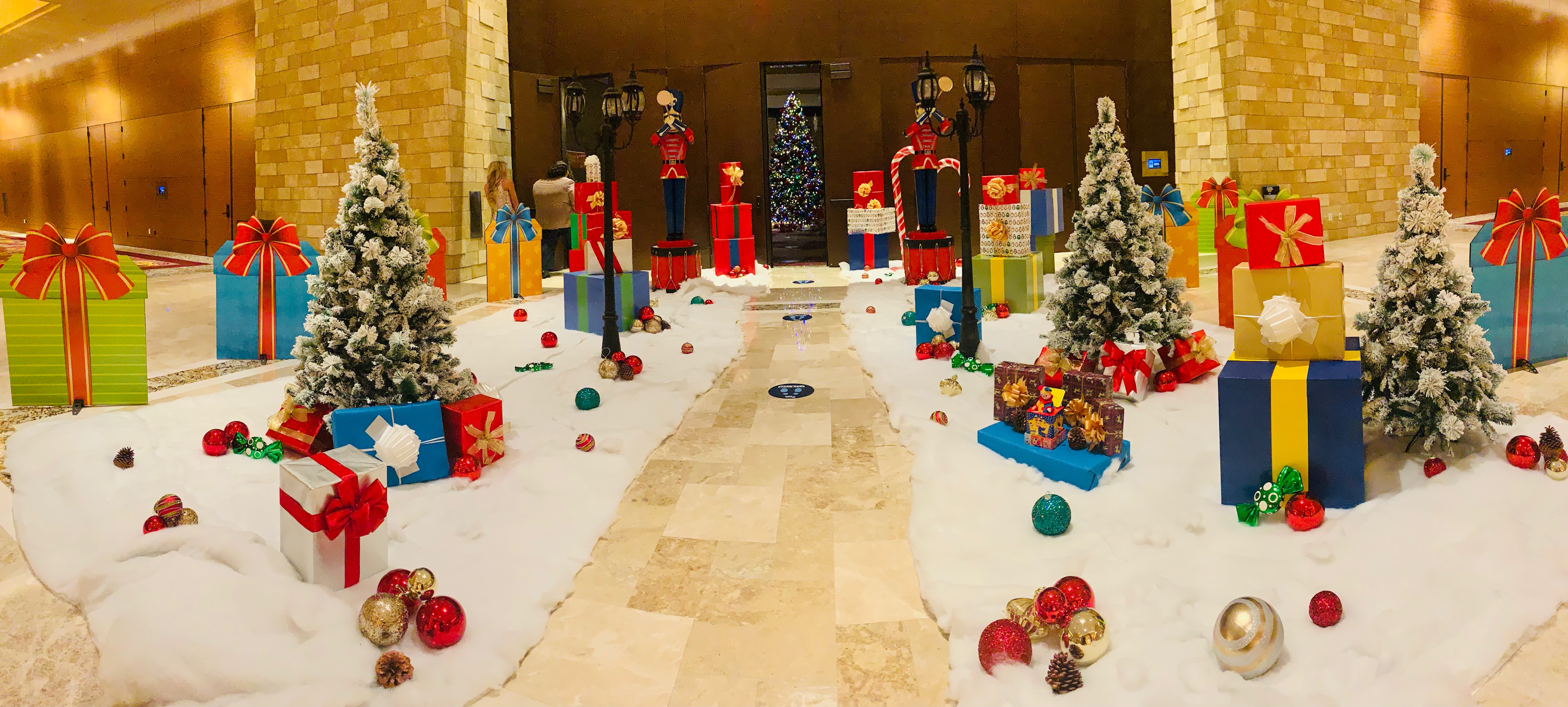 Christmas Theme Holiday Party photo 9
