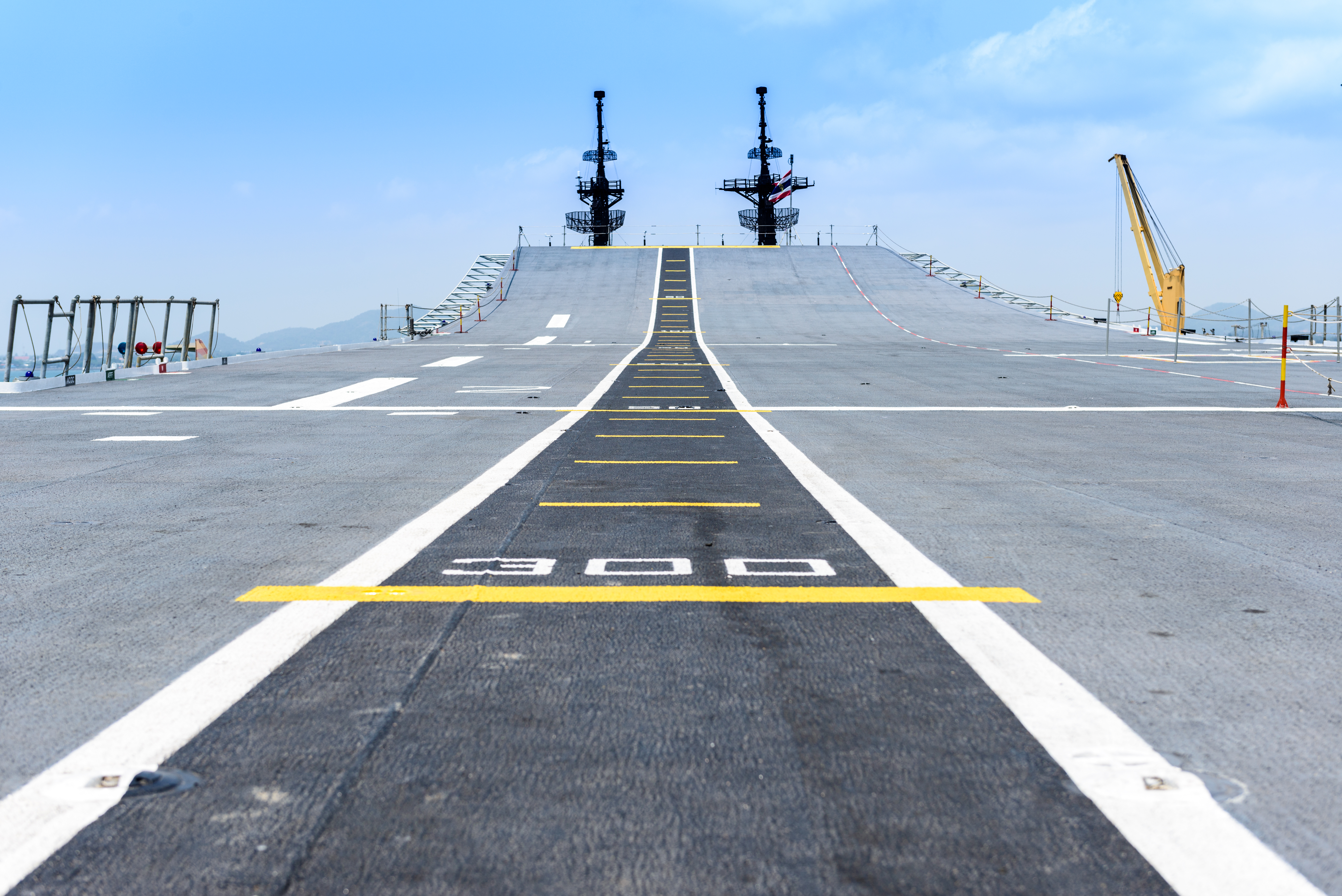 TOP GUN photo 2