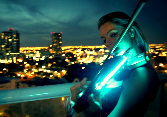 LED Pop Violinist